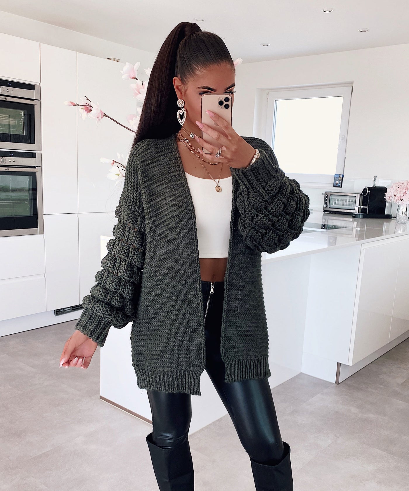 Strickjacke Cloudy Khaki  Ladypolitan - Fashion Onlineshop für Damen   