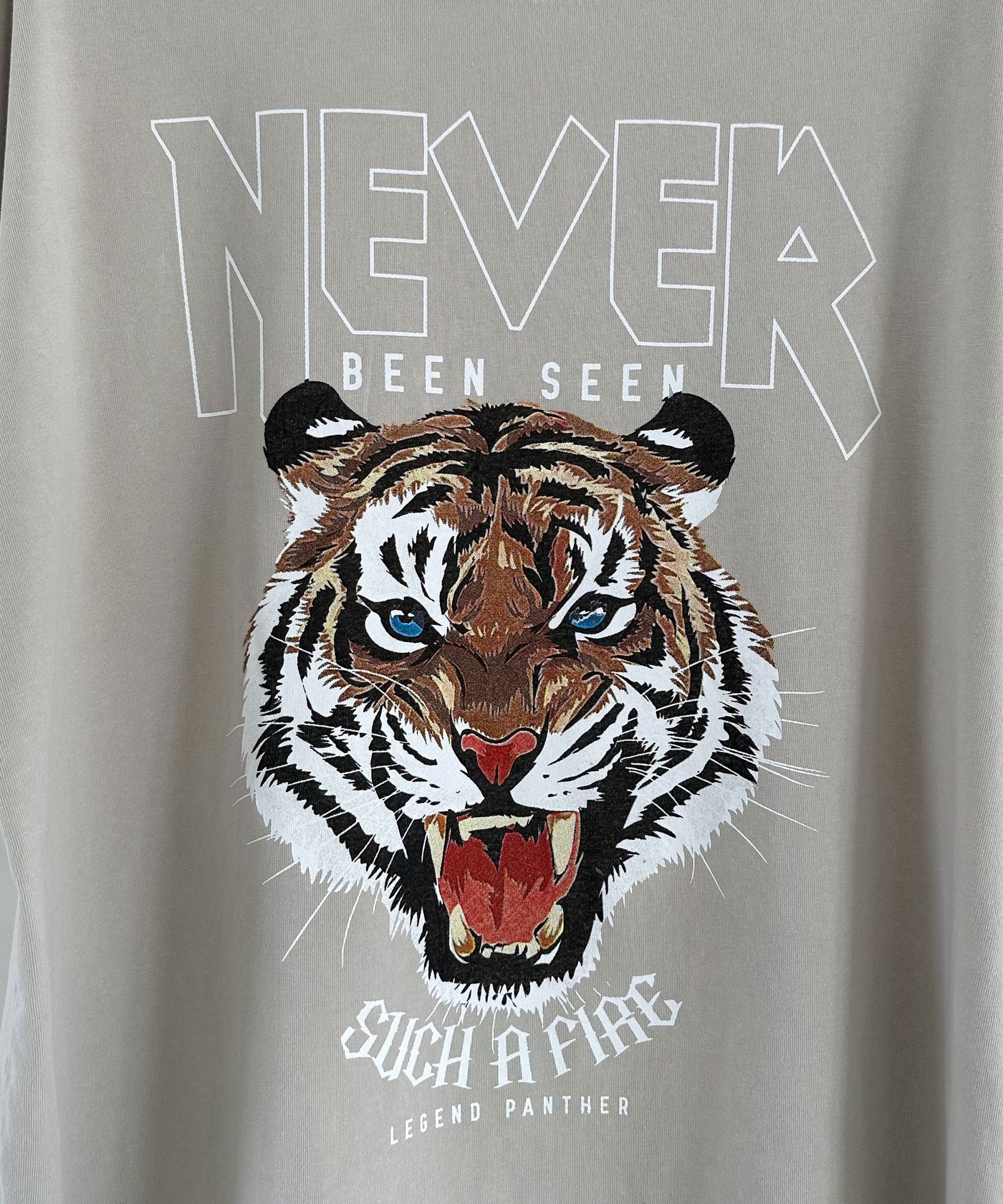 T-Shirt Tiger Vintage Beige  Ladypolitan - Fashion Onlineshop für Damen   