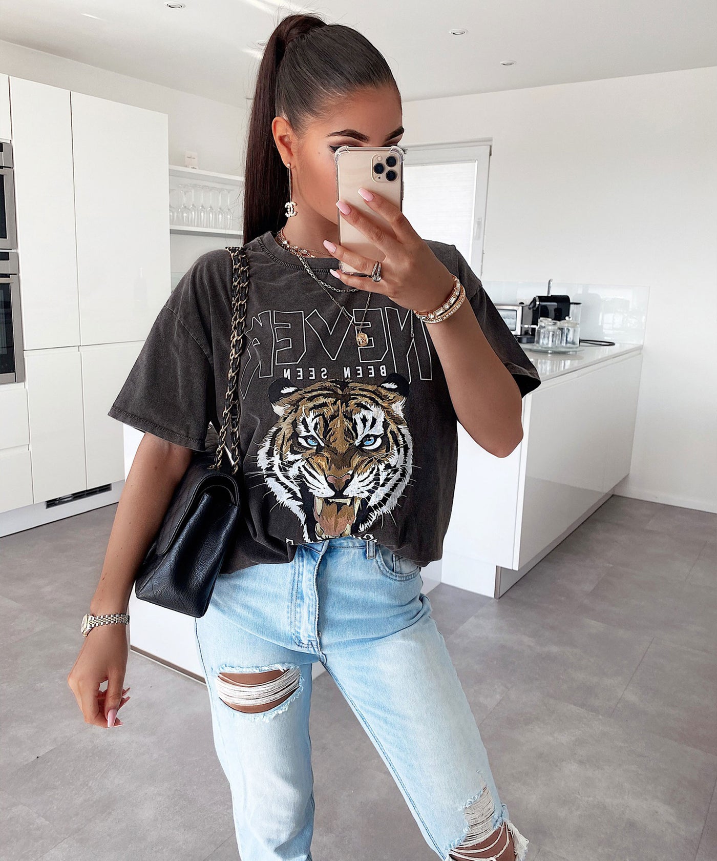 T-Shirt Tiger Vintage Schwarz  Ladypolitan - Fashion Onlineshop für Damen   