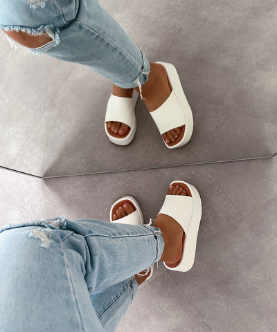 Chunky platform mules white