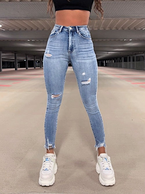 Skinny Jeans Lory Blau  Ladypolitan - Fashion Onlineshop für Damen   