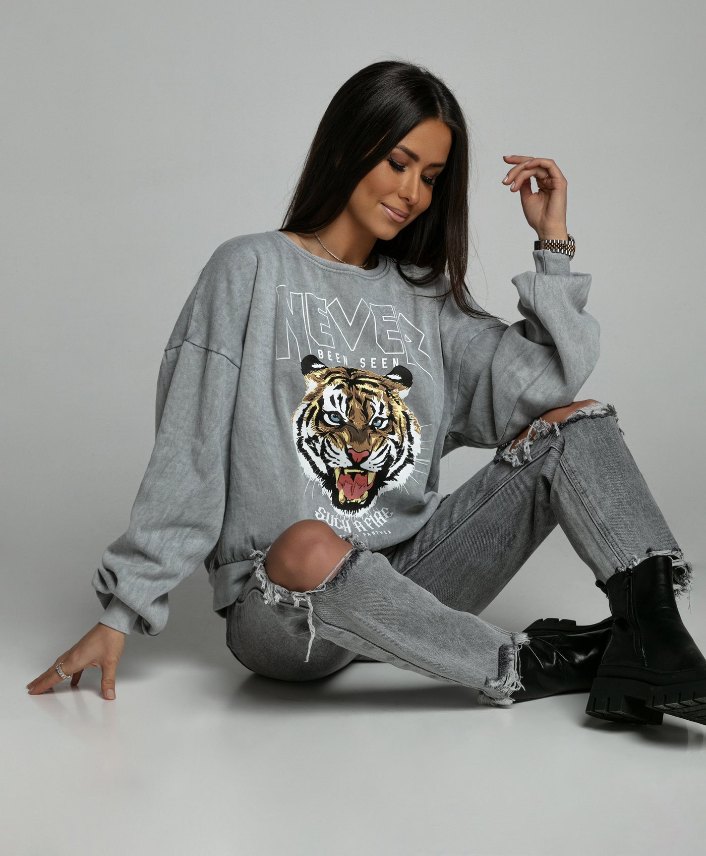 Vintage Sweater Tiger Grey